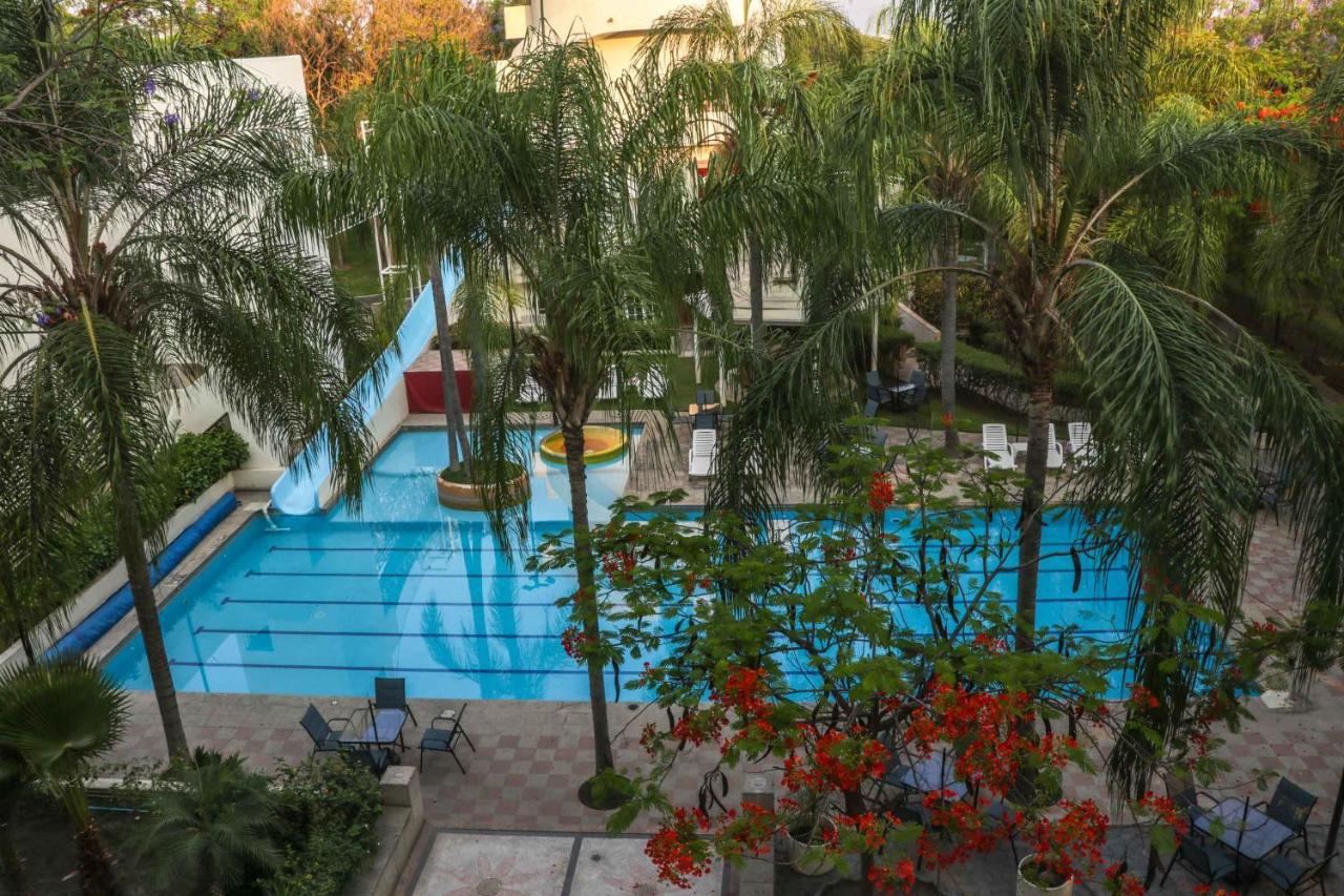 The Lorian Club Hotel Cocoyoc Exterior photo